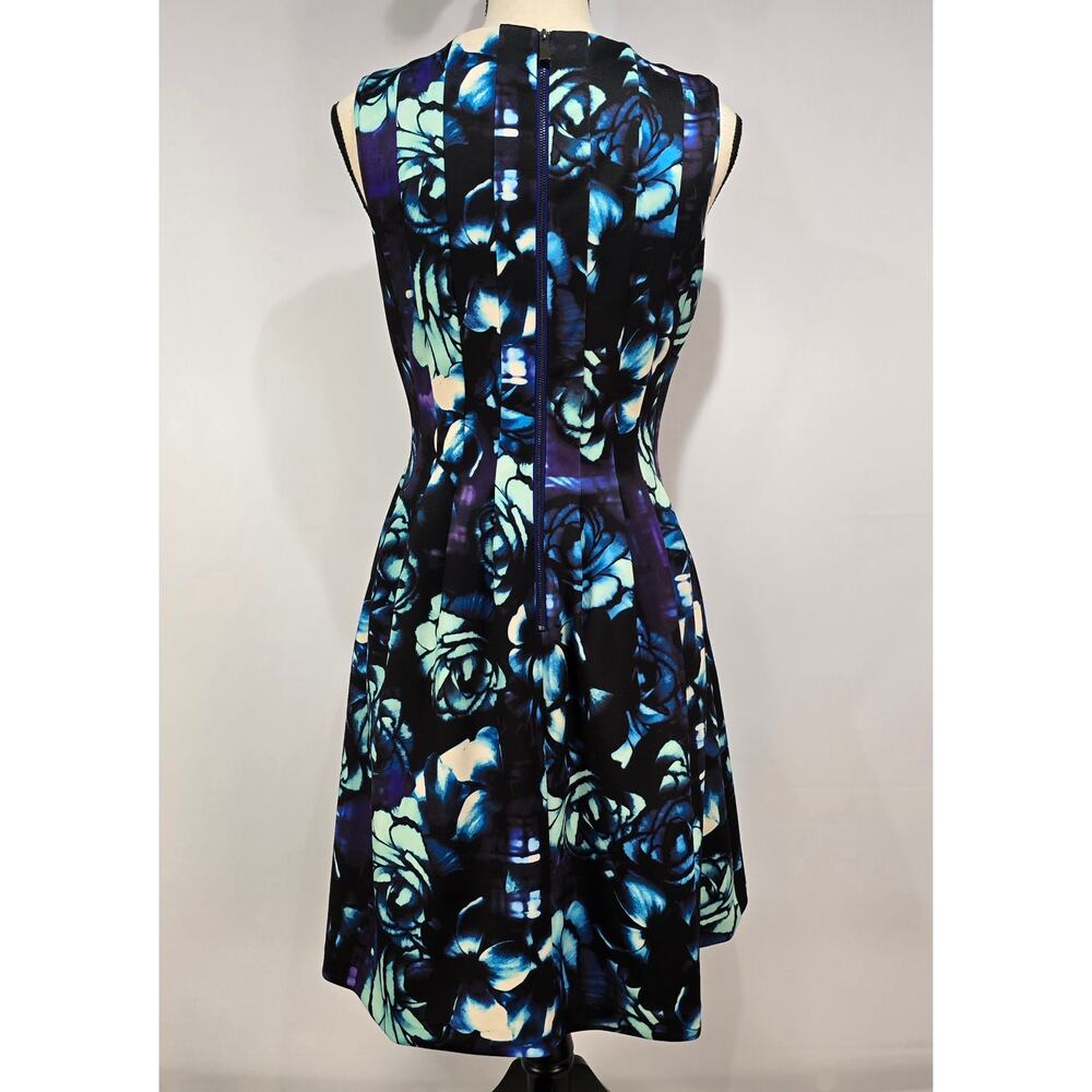 Vince Camuto Watercolor Fit and Flare Dress 6 - Picture 2 of 8